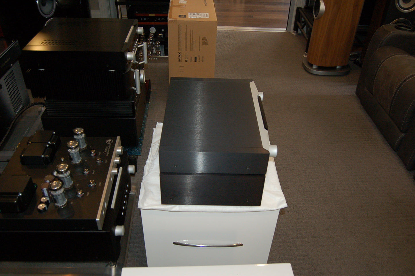 Mark Levinson No52 preamplifier (used)