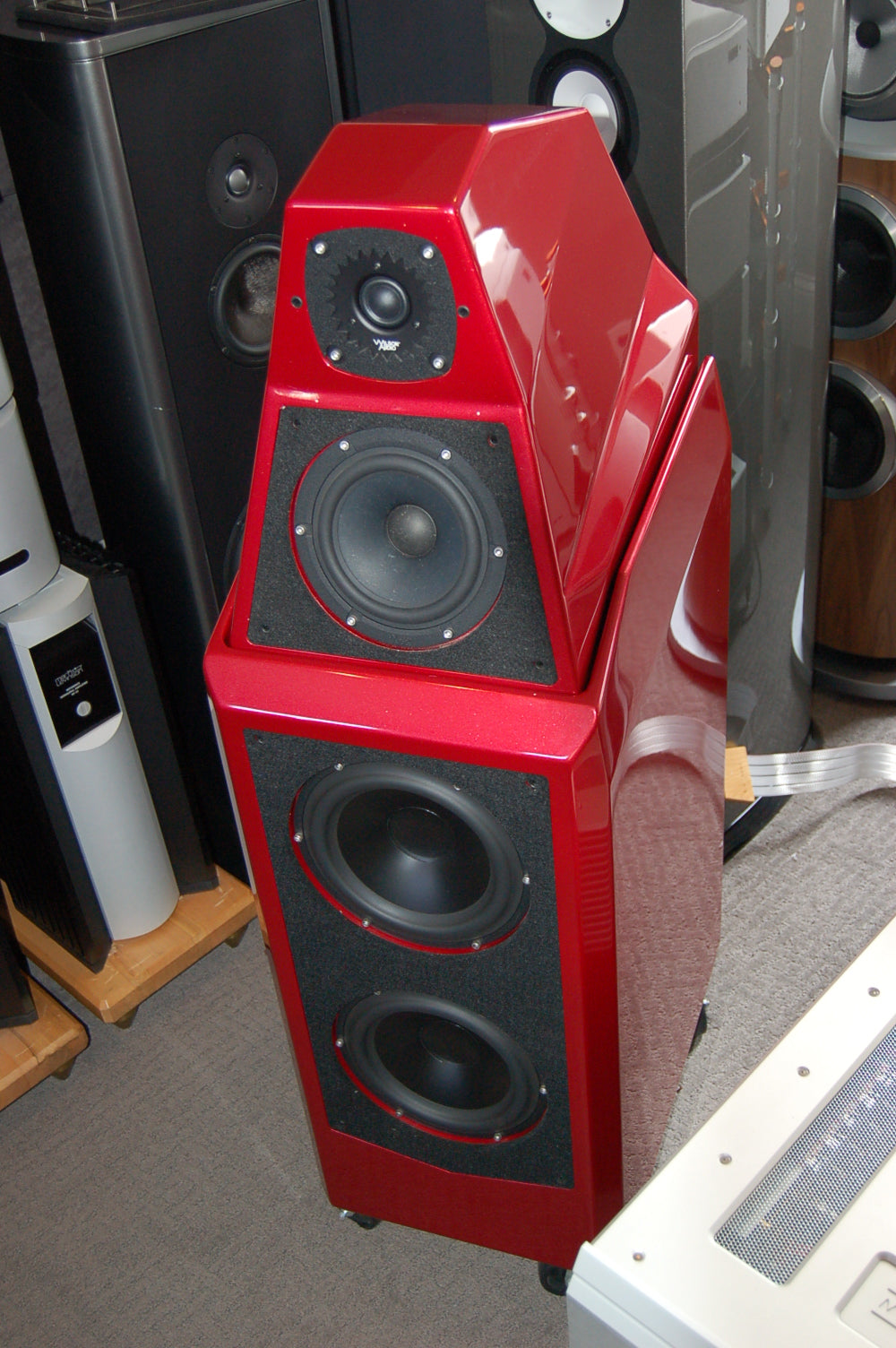 Wilson Audio Sasha Watt Puppy V2- Candy Apple red (pair)