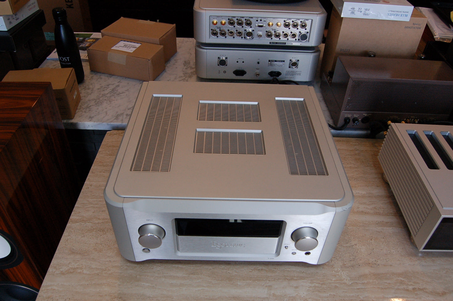 Esoteric F03a integrated amplifier -- TRADE IN