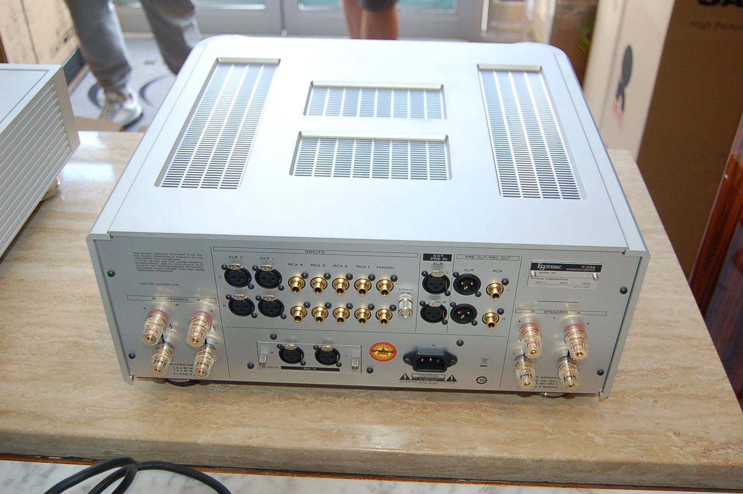 Esoteric F03a integrated amplifier -- TRADE IN