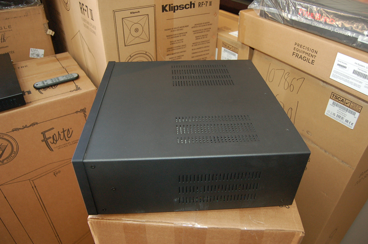 JBL Synthesis SDP-75 AV Preamplifier 16 channel- USED