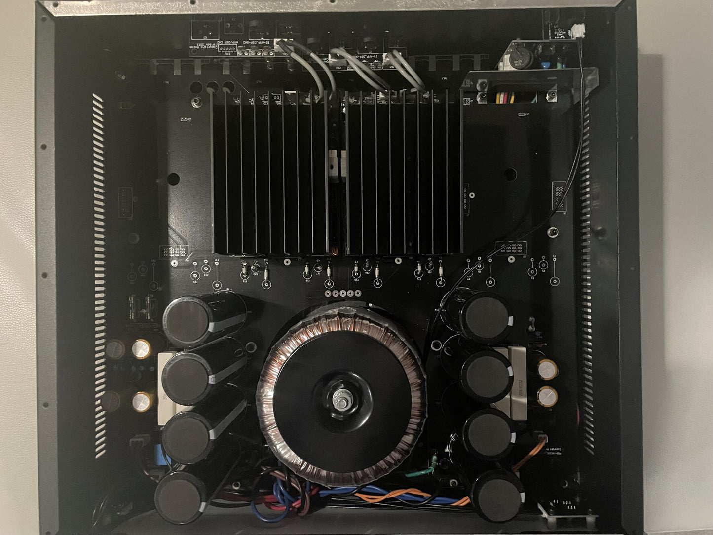 Bryston BD325 Stereo Power Amplifier internal view