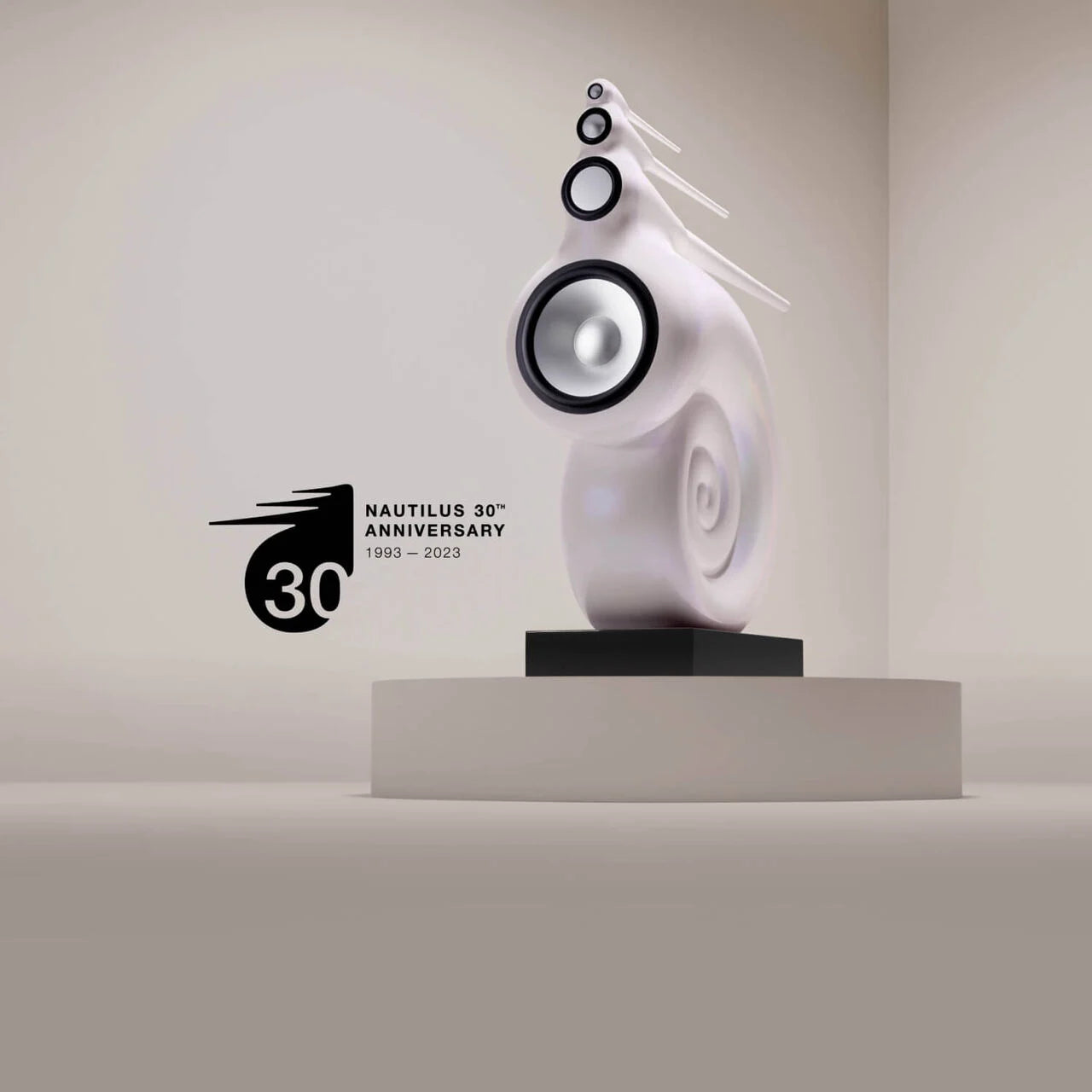 Bower and Wilkins Nautilus speaker white front