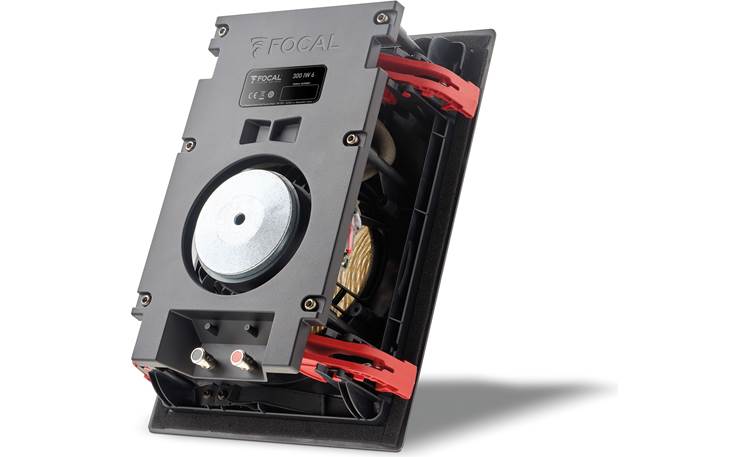 Smooth, natural highs come courtesy of a 1" aluminum/magnesium tweeter.The 300 IW 6 even has built-in weeter and woofer level controls to best suit your room's acoustics