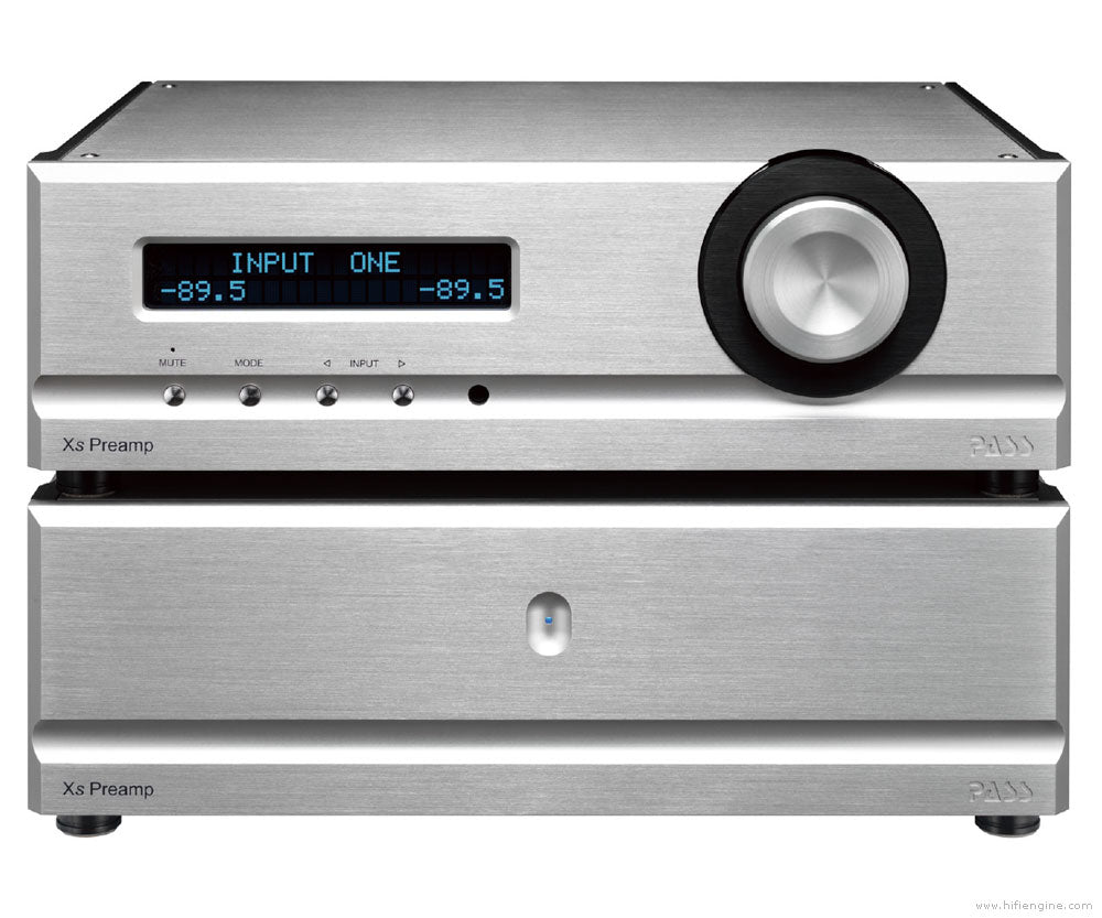Pass Labs Xs silver front view