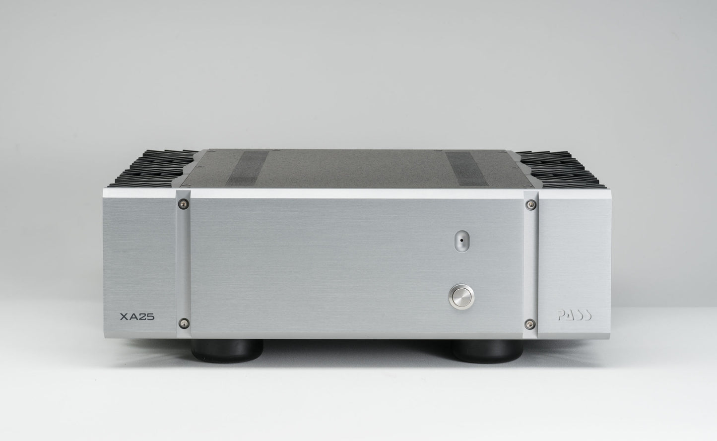 Pass Labs XA25 amplifier Silver front view