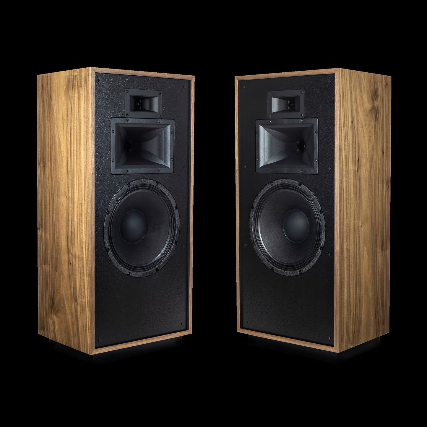 The Klipsch Heritage Forte IV will fill your room with crystal-clear sound, right down to the most minute details.  Inside, the Forte IV features an updated mid-frequency driver and a new midrange Tractrix™ horn for improved clarity and detail, as well as new ports for expanded clarity and deeper bass.