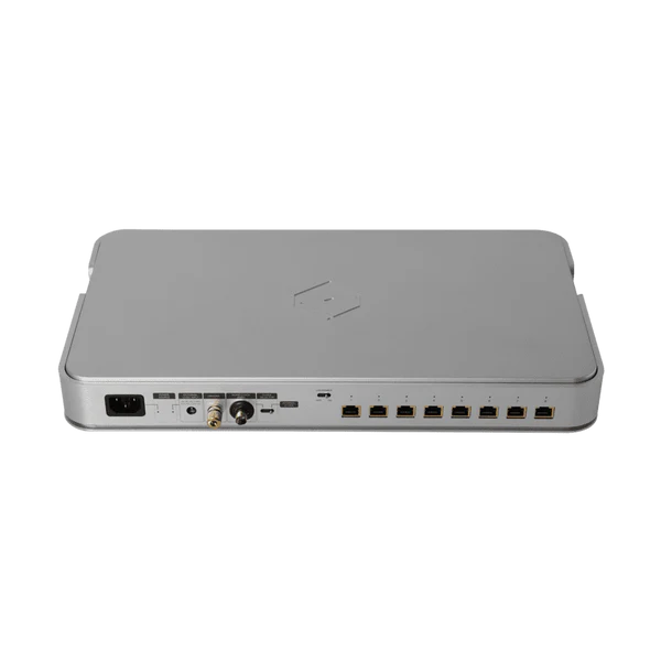 Silent Angel Bonn NX 8-Port Network Switch silver rear view