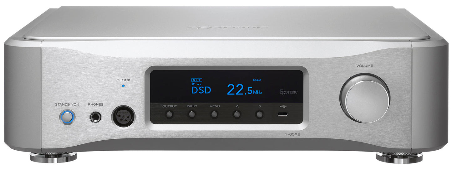 Esoteric N-05XE Network player/Pre-amp front view silver