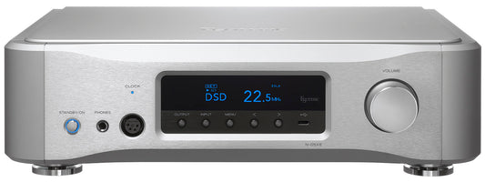 Esoteric N-05XE Network player/Pre-amp front view silver