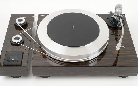 E.A.T. Forté Turntable