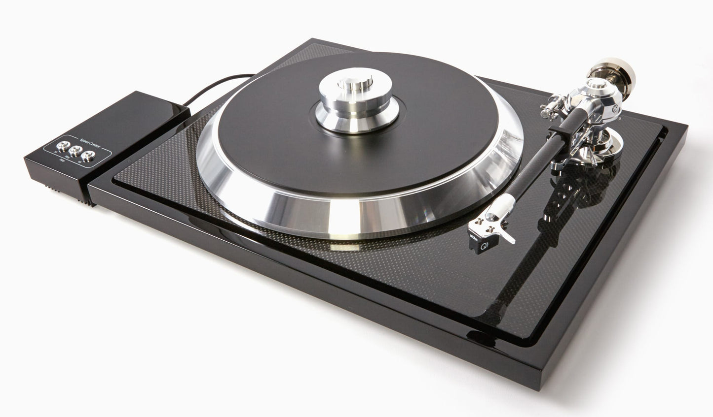 Thanks to new materials like Carbon Fibre and Termoplastic Elastomer EAT was designing a new superflat table. E.A.T C-Sharp turntable E.A.T , leaded by Jozefina Lichtenegger, a lady with distinct for elegance and design, went into the turntable business with completely new approach . 