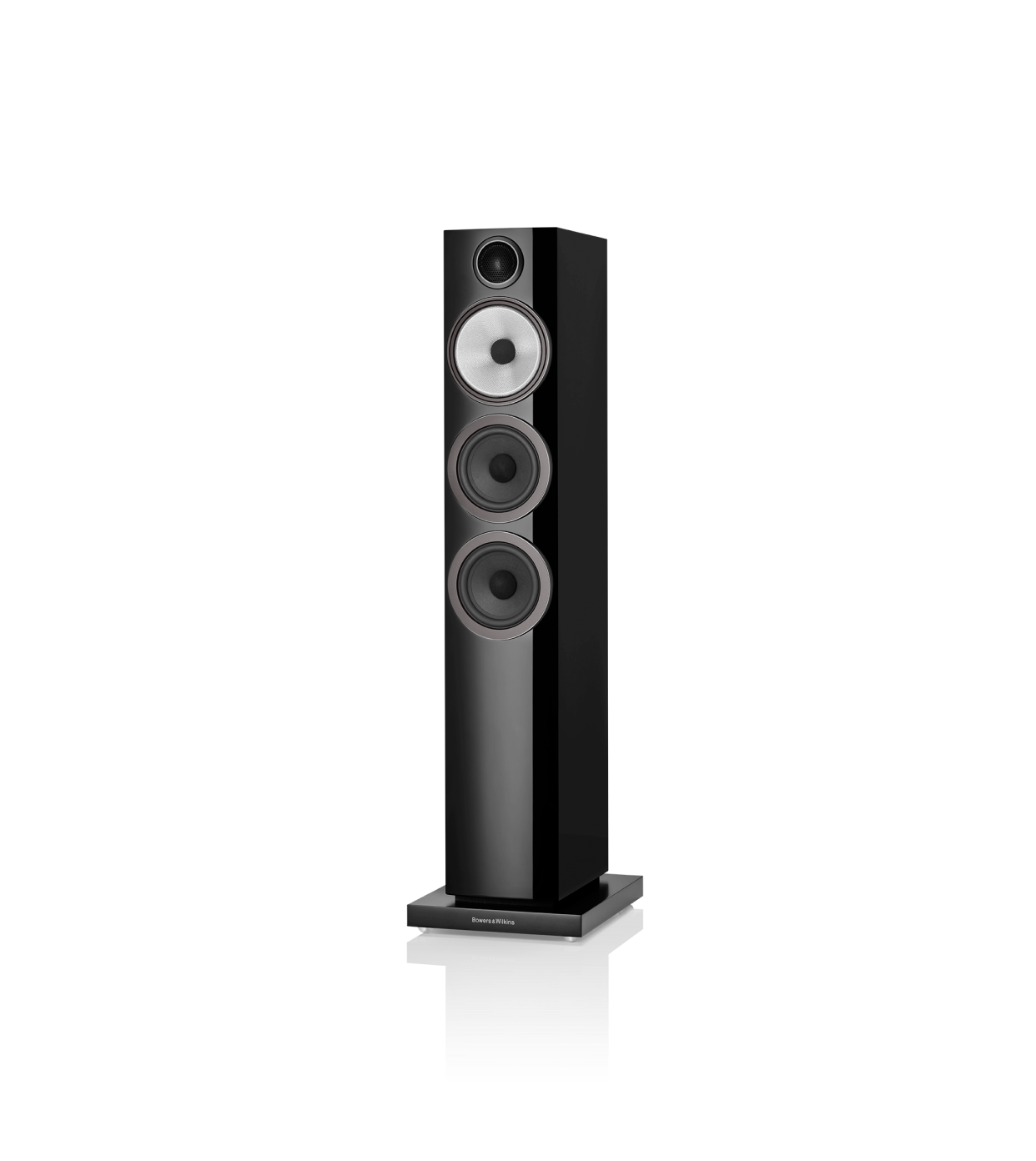 The slimmest tower loudspeaker Bowers & Wilkins makes, 704 S3 packs a mighty punch. Its twin Aerofoil Profile bass drivers ensure ample extension and scale, while its decoupled Continuum cone FST™ driver delivers crystal clear midrange performance. Slim design, big sound!